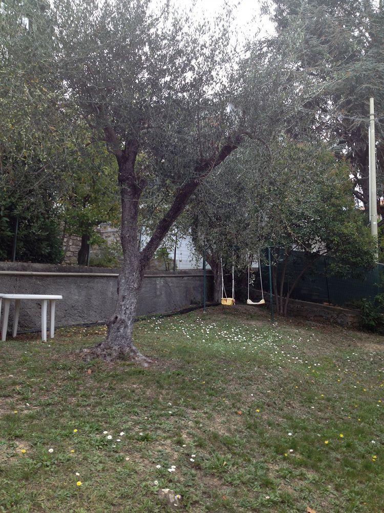 Hotel Ristorante Il Caminetto Diano Marina Exterior foto